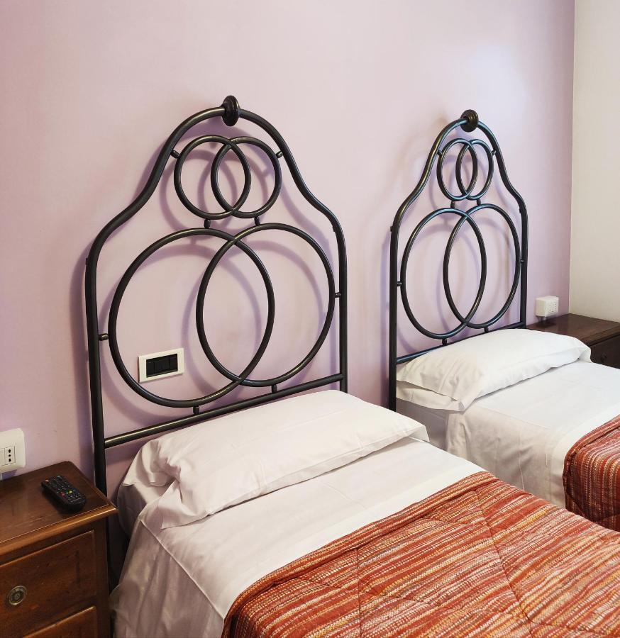 Aduepassi Bed & Breakfast Ascoli Piceno Exterior foto